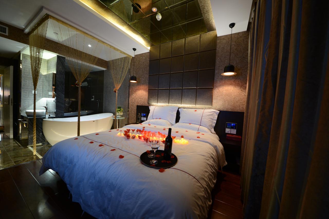 Crystal Theme Beijing