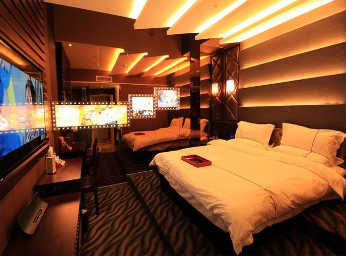 Hotel Crystal Theme Beijing